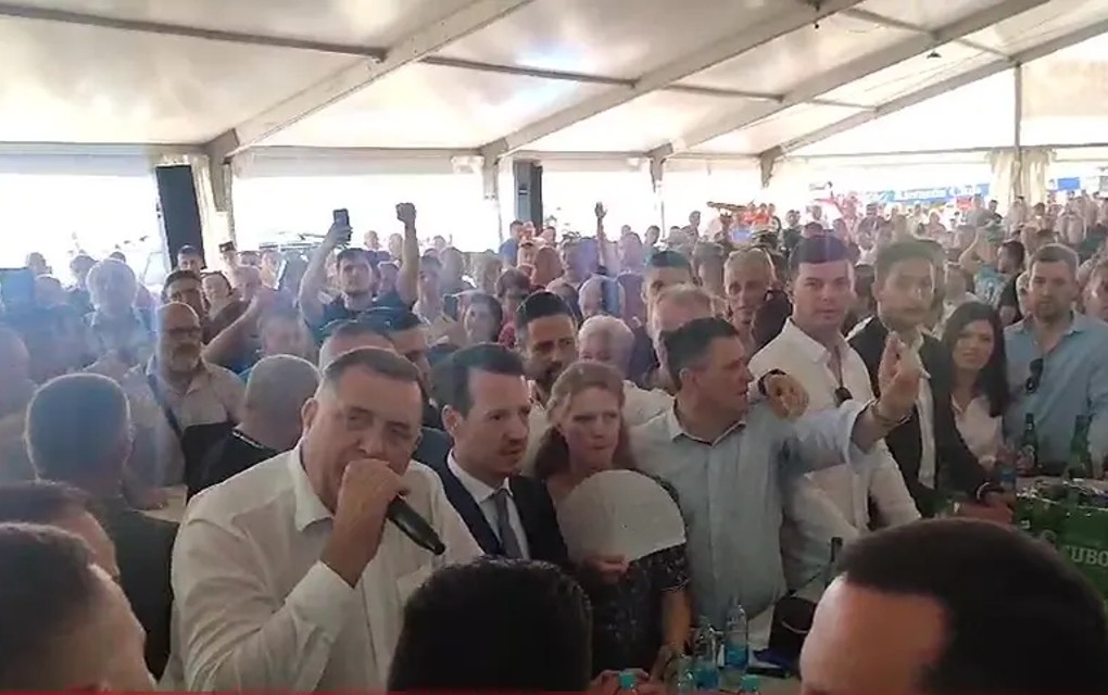 Dodik zapjevao hit Baje Malog Knindže