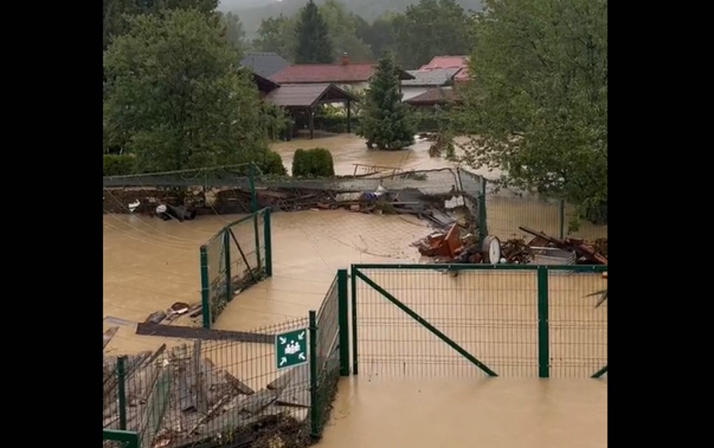 Katastrofalne poplave u Sloveniji, ljudi zbog opasnosti od klizišta nisu mogli spavati u svojim kućama