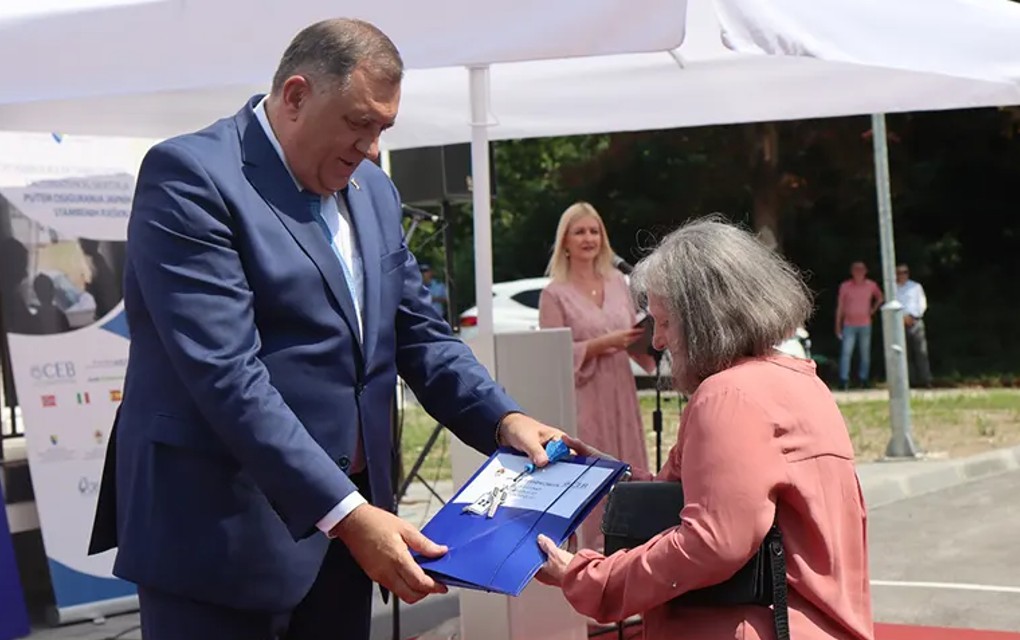 Dodik: Poslije 30 godina ljudi riješili pitanje krova nad glavom