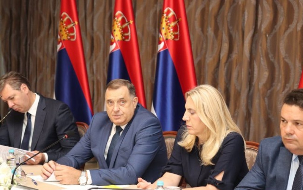 UŽIVO – Potpisivanje Memoranduma i konferencija za novinare Dodika i Vučića