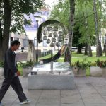 na prodaju galerija i spomenik 12 beba