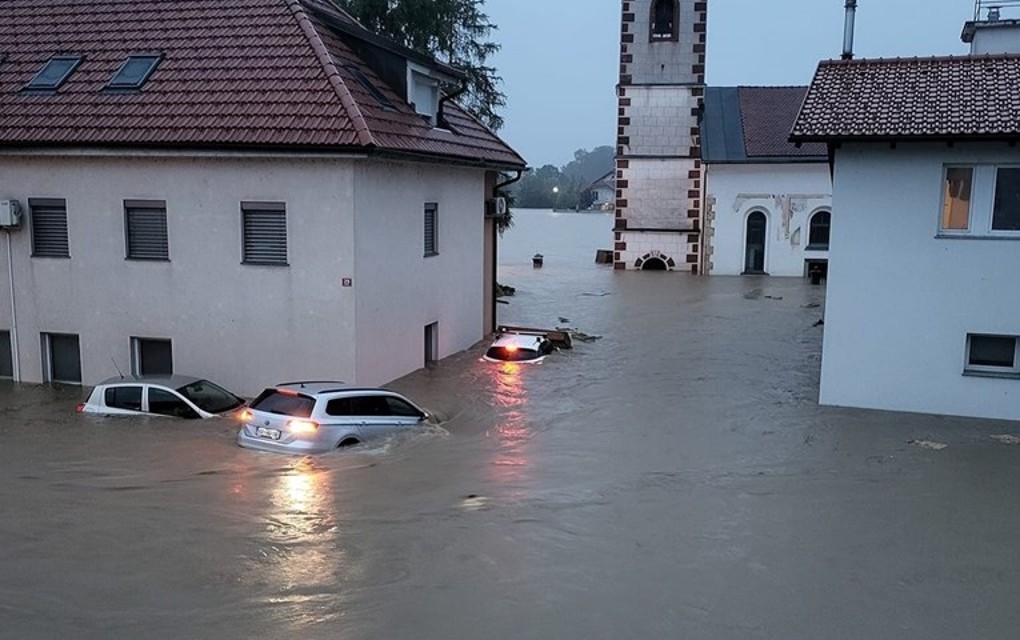Obilne kiše i JAK VJETAR: UPOZORENJE BANJALUČANIMA – U Sloveniji već poplave