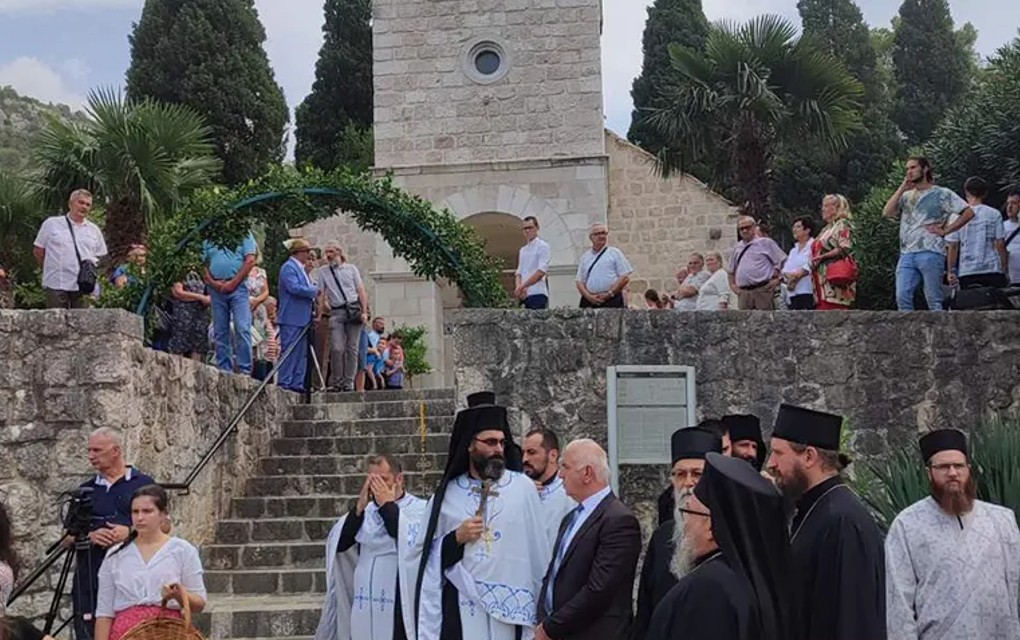 Patrijarh Porfirije stigao u Žitomislić: Za svakog čovjeka veliki blagoslov kada dolazi u Hercegovinu