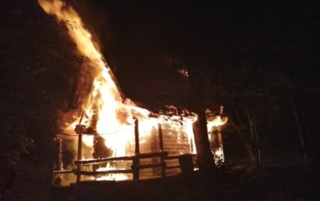 Uhapšen banjalučanin zbog paljevine bungalova na Zelenkovcu – Ljubavni jadi potpalili vatru