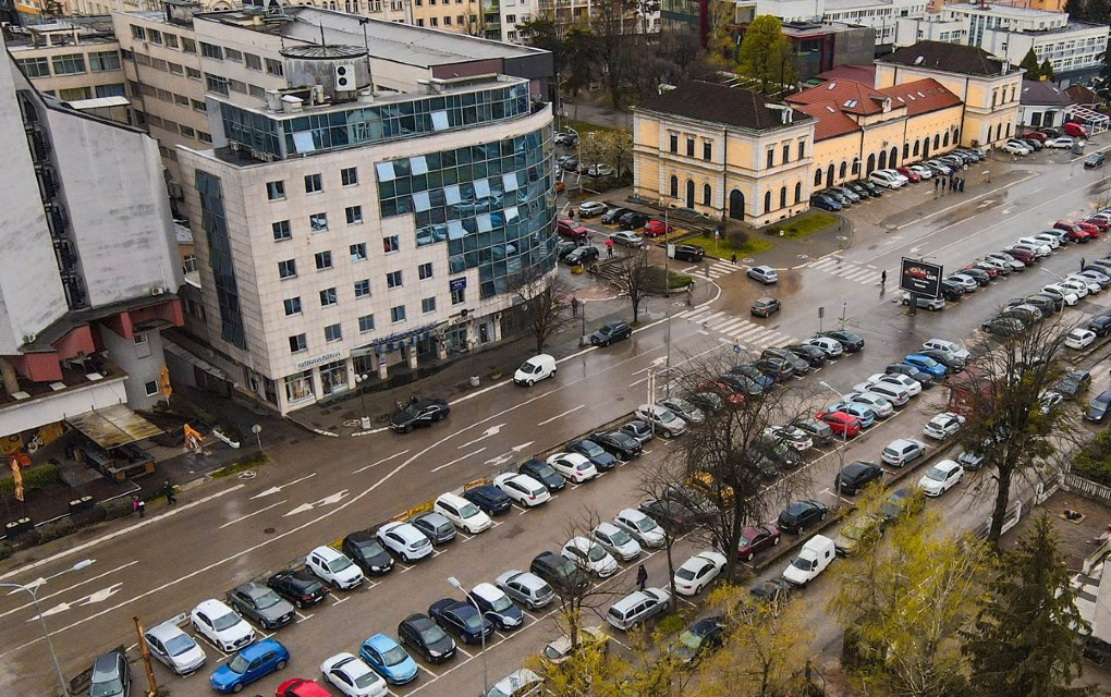 Parking u Banjaluci neće poskupjeti – SNSD glasao protiv Stanivukovićevog prijedloga o skupljem parkingu