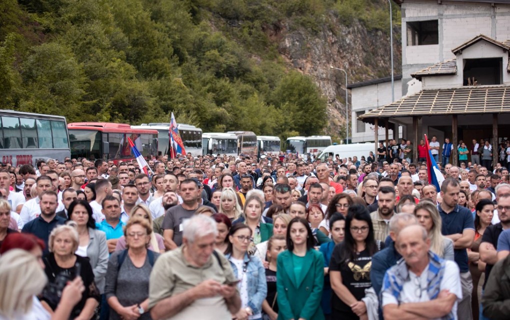 Granica Postoji: 9.000 ljudi na skupu u Istočnom Sarajevu