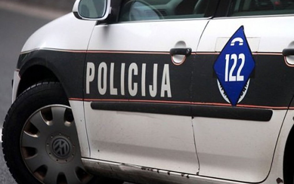 Pucnjava u Mostaru, oštećena tri automobila