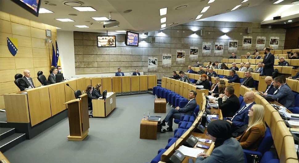 Poslanici usvojili rezoluciju o potrebi otvaranja pregovora između BiH i EU