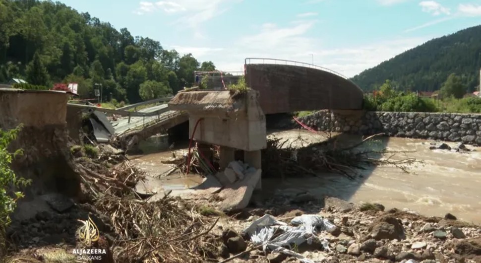 Slovenija: Klizišta zatrpala kuće, u Kočevju poplavljeno više od 30 objekata