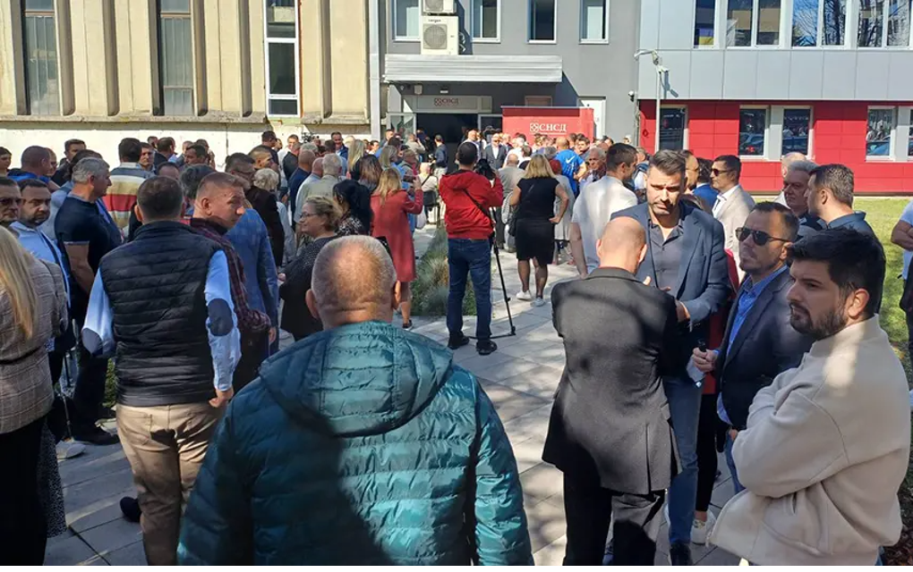 Počelo sakupljanje potpisa za opoziv gradonačelnika – Đajić: Ovo je prikupljanje potpisa, organi stranke će odlučiti dalje