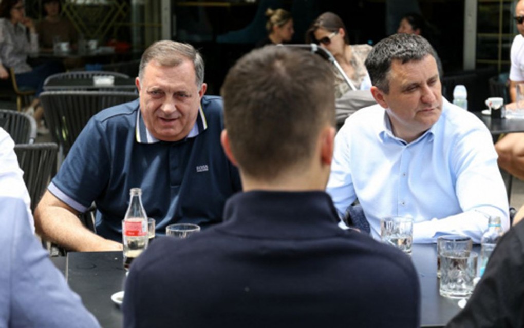 Sastanak Đajića i Dodika – Vladajuća koalicija odlučuje o OPOZIVU STANIVUKOVIĆA?