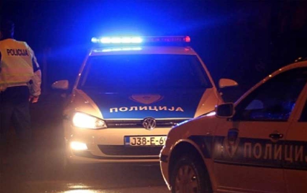 Težak udes u Banjaluci: Pijani vozač ”mercedesom” udario dva maloljetnika