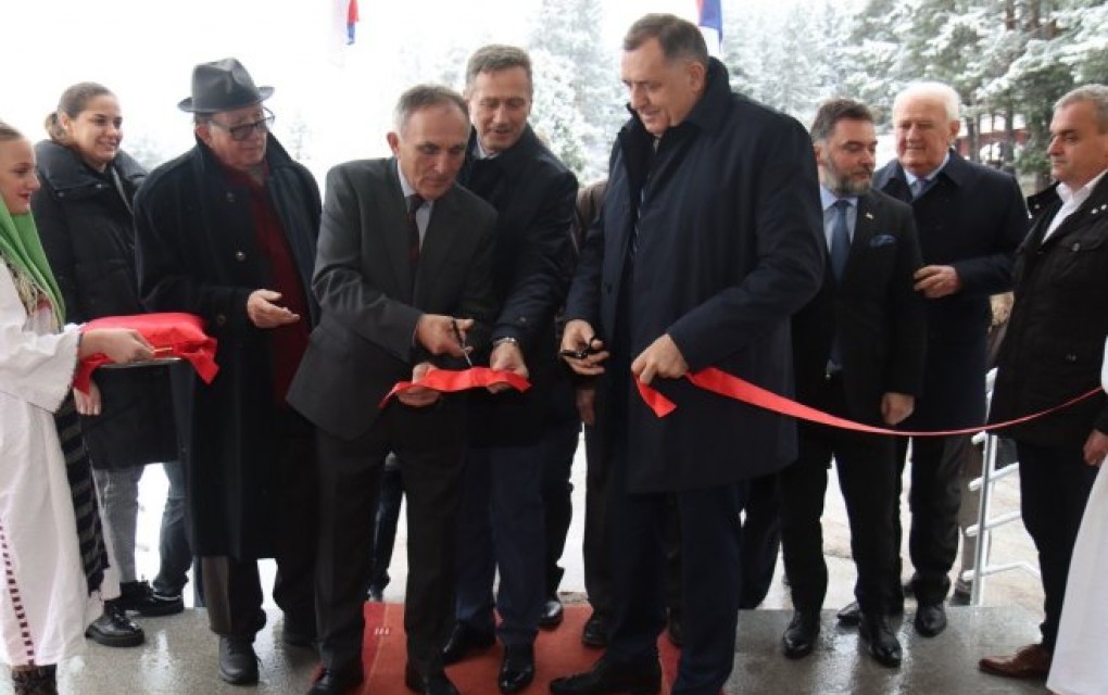 Dodik otvorio Mali dom u Palama, sjedište Asocijacije „Stvaraoci Republike Srpske“