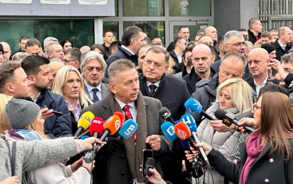 Dodik i Lukić tražili spajanje postupka