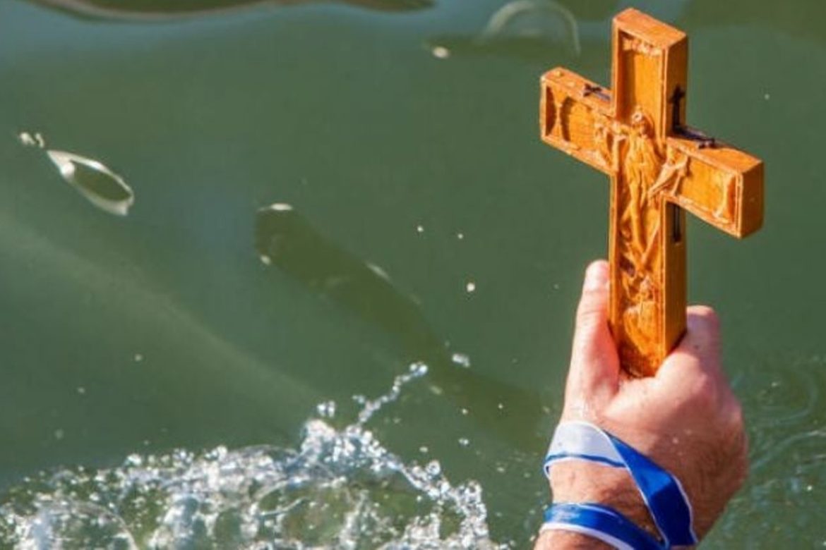 Zašto se na Bogojavljenje pliva za časni krst?