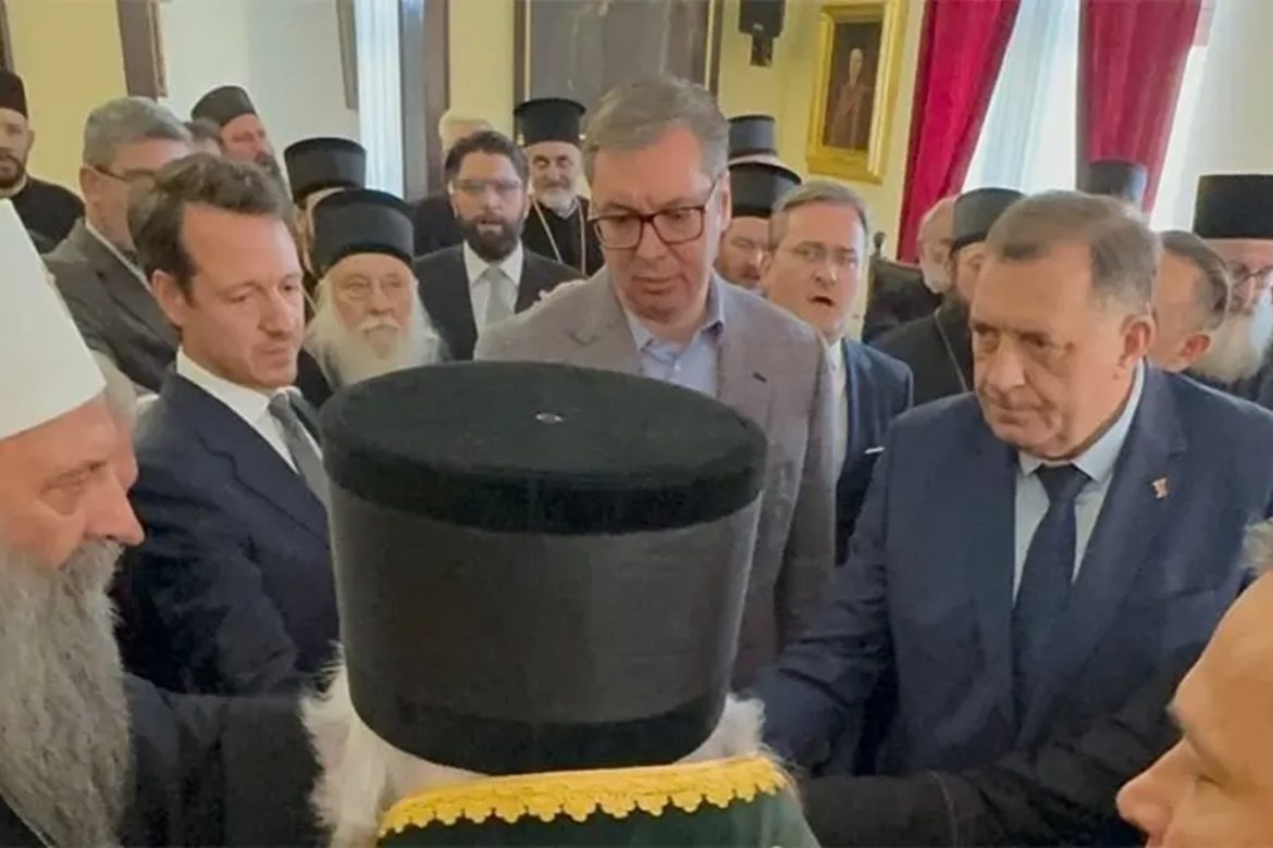 Patrijarh proslavio krsnu slavu, prisustvovali Dodik i Vučić