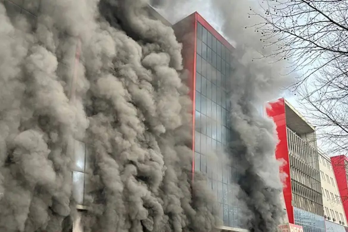 Dramatično u Sarajevu, požar ne jenjava