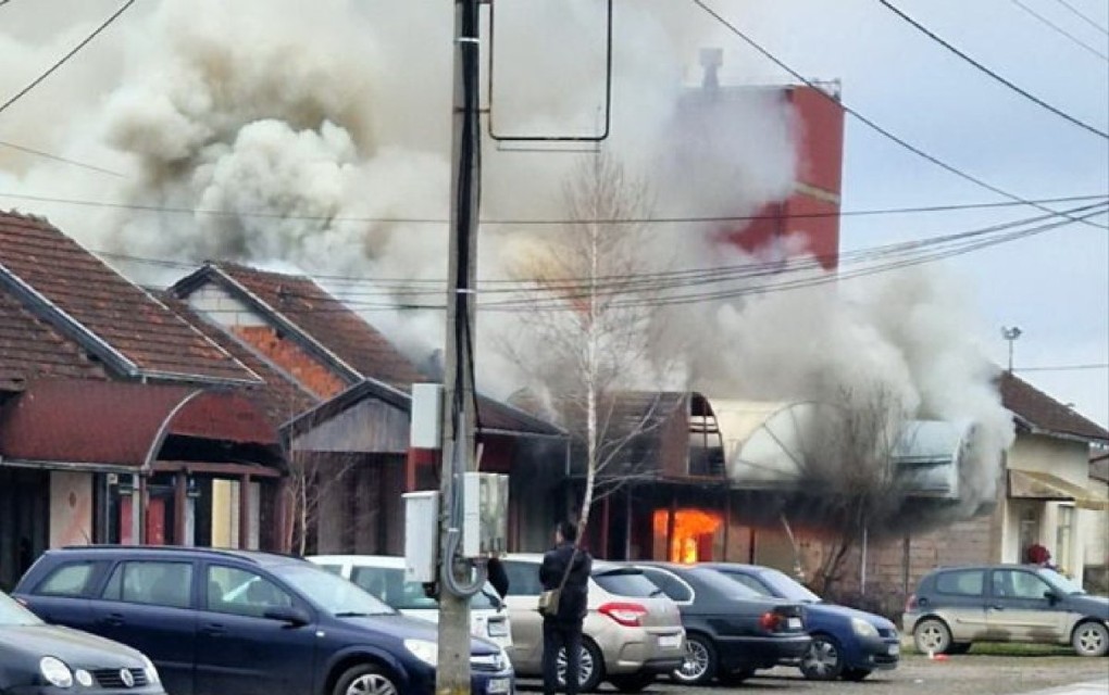 Požar u Omarskoj: Gorio bivši ugostiteljski objekat