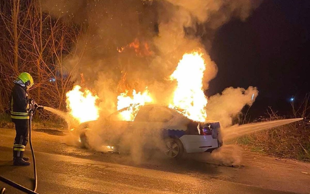 Izgorio policijski automobil u Banjaluci