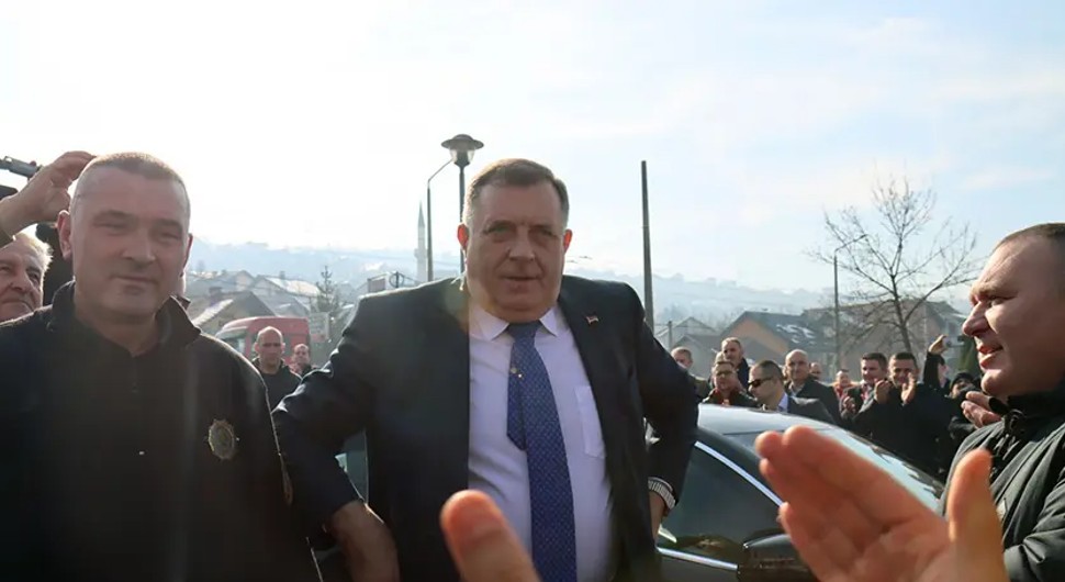 Ovo je pravi cilj Šmitovog nametanja! Еliminacija Dodika iz političkog života!