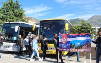 Stotine Trebinjaca krenulo u Banjaluku na miting