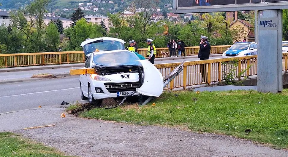 Detalji nesreće u Banjaluci: U stravičnoj nesreći na Rebrovačkom mostu POGINULA ŽENA