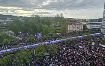 Bez "prvaka" opozicije na mitingu "Srpska te zove"