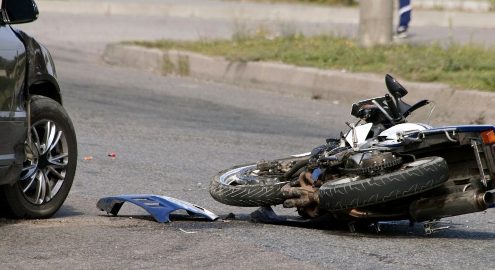 TRAGEDIJA U teškoj saobraćajki POGINUO MOTORISTA