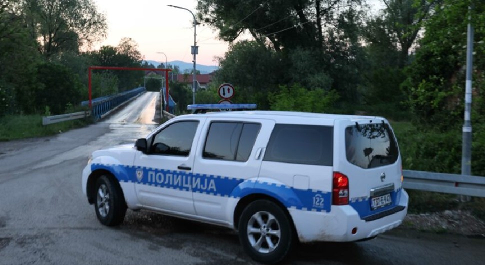 Pronađen „mercedes“ koji se dovodi u vezu sa pljačkom 2 MILIONA KM u Banjaluci