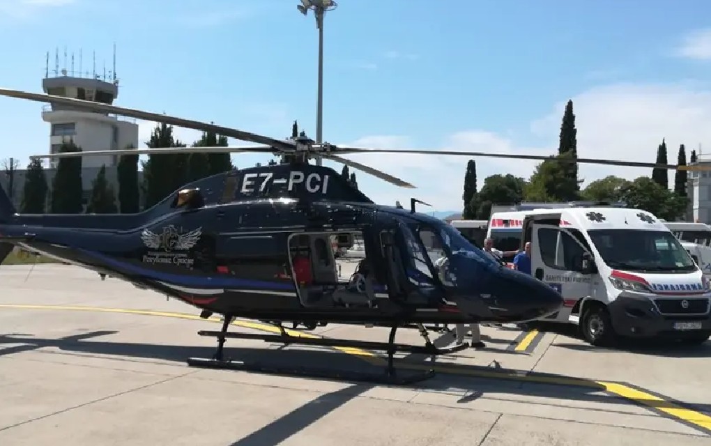 Helikopterski servis prevezao dva pacijenta iz Trebinja u Banjaluku