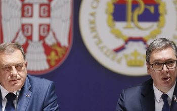 Dodik i Vučić pred veteranima