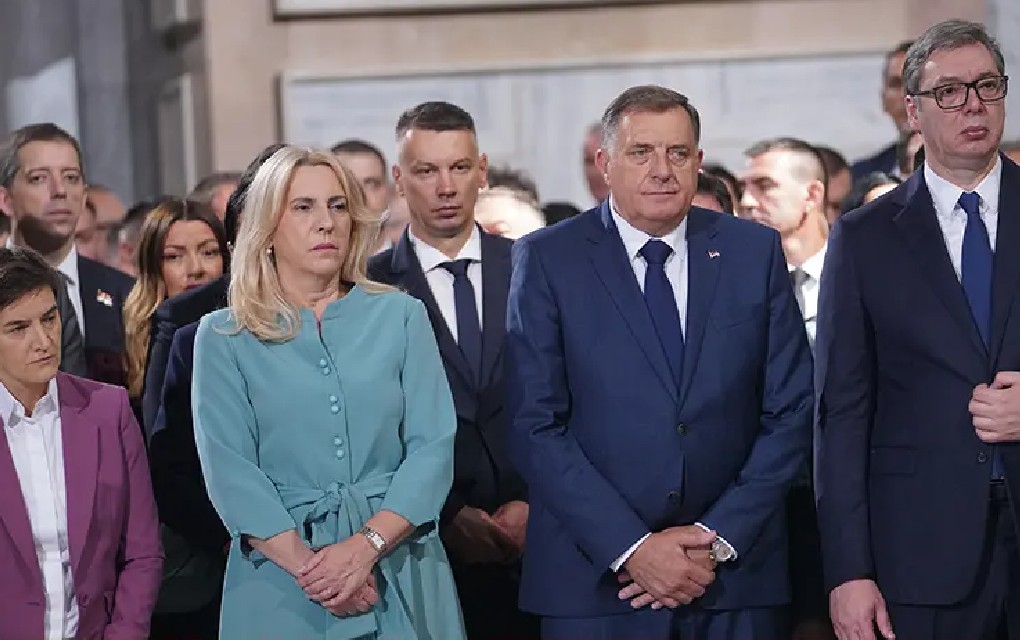 Vučić: Vremena su teška, da sve nesloge ostanu iza nas!