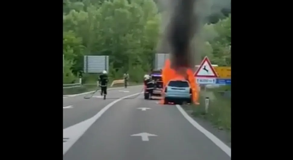 Zapalio se automobil na magistralnom putu