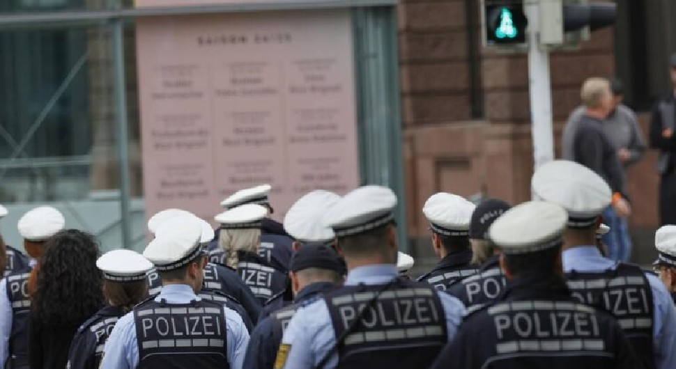 Trojica navijača izbodena u Njemačkoj: Policija upucala napadača
