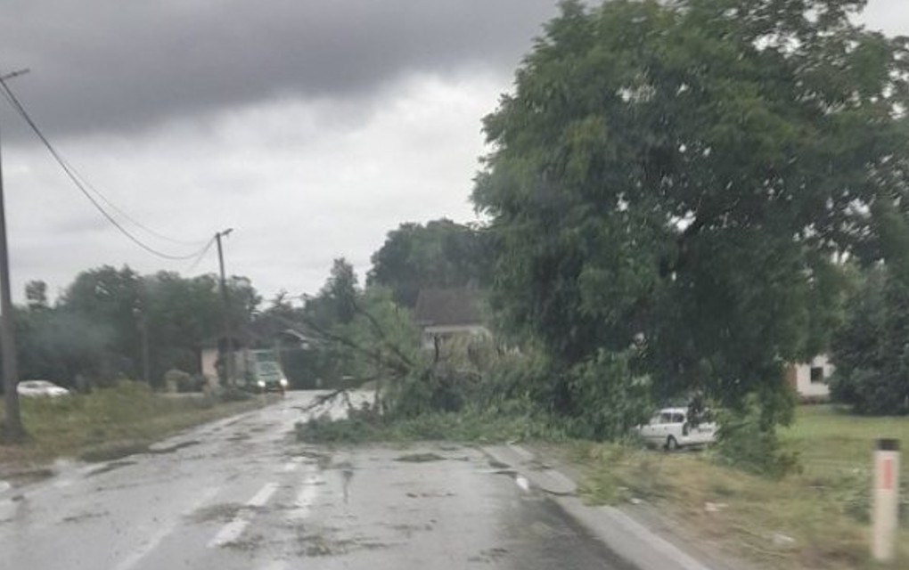 Nevrijeme zahvatilo Srbac, pričinjena materijalna šteta