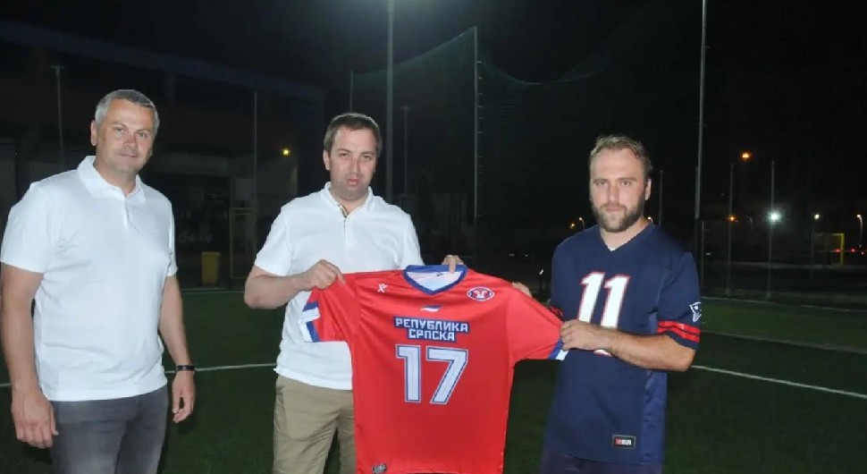 Selak darovao opremu za Američki fudbal reprezentaciji Republike Srpske