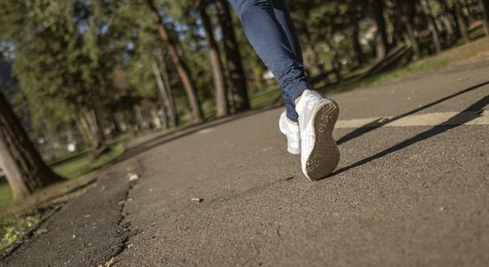 Duga šetnja nije preporučljiva svima: Evo šta savjetuju lekari