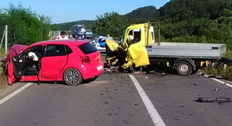 Težak udes u Drugovićima: Obustavljen saobraćaj