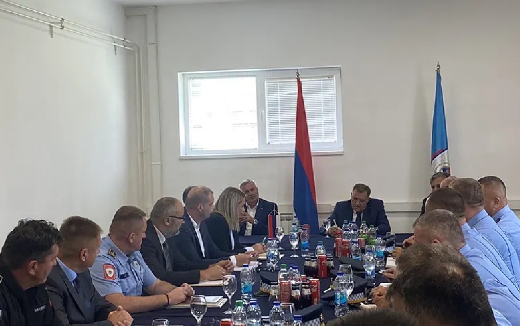 Počeo sastanak Dodika i Viškovića sa rukovodstvom MUP-a
