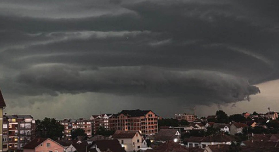 Superćelijska oluja stiže u Srbiju, pogledajte kako izgleda
