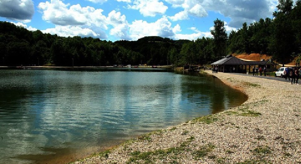 Prazne jezero u potrazi za utopljenim mladićem