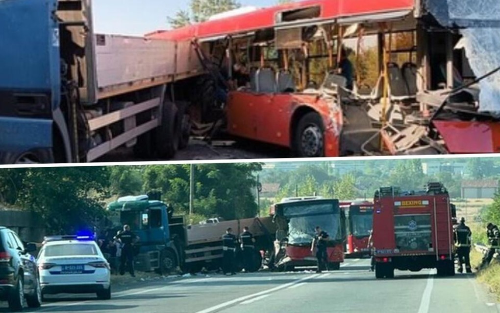 Težak udes kod Beograda: Jedna osoba poginula, više od 20 povređenih u sudaru kamiona i autobusa