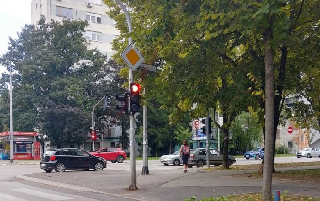 Još samo ovo treba uz saobraćajne gužve: U centru Banjaluke vozili u suprotnom smjeru