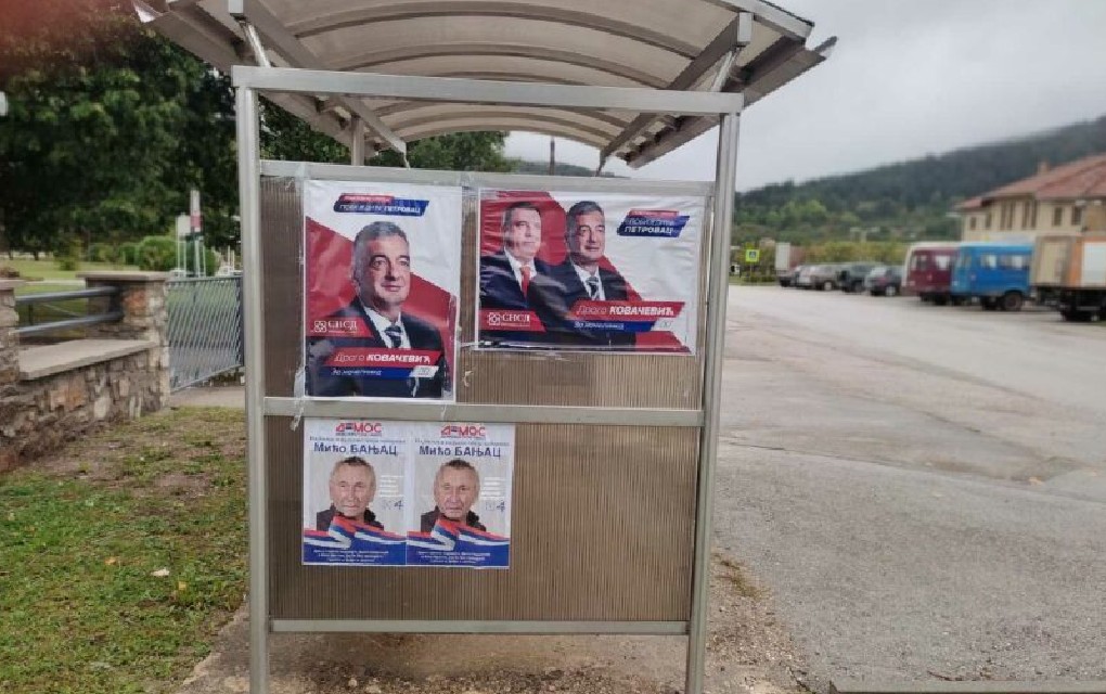 „NAJBOLJI I NAJPAMETNIJI“ Predizborni plakat kandidata DEMOS za odbornika Miće Banjca POSTAO HIT na društvenim mrežama