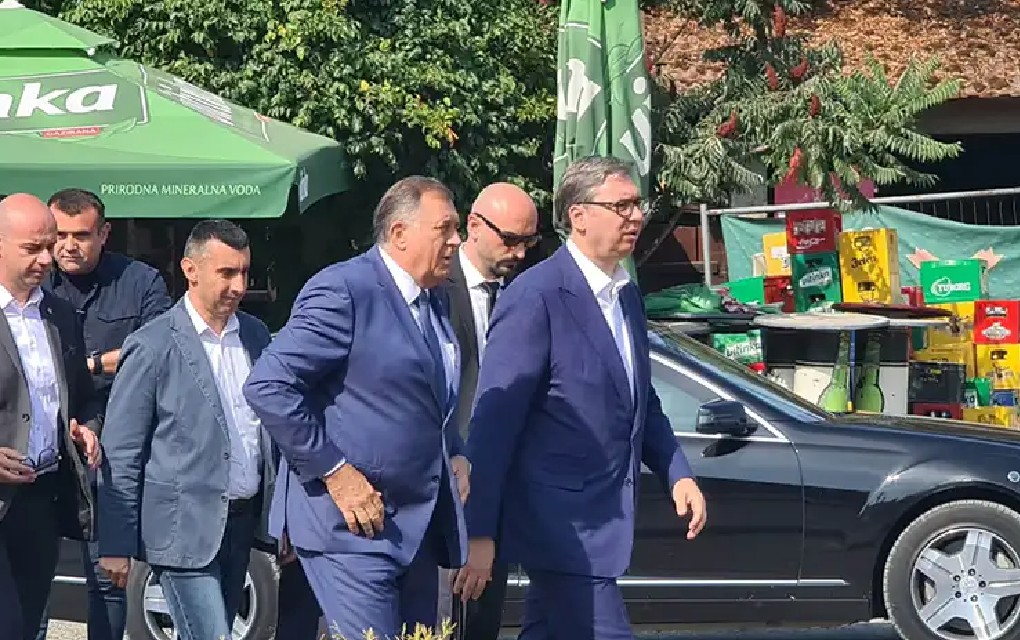 Dodik i Vučić stigli u Stanare