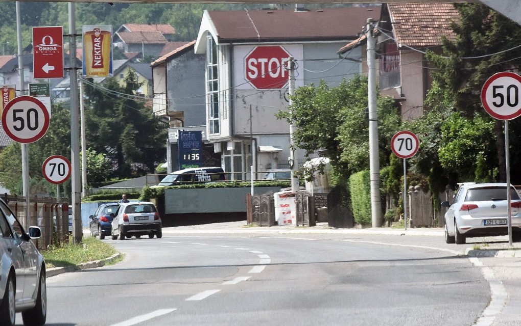 Nelogična ograničenja u Banjaluci: Tri znaka godinama zbunjuju vozače