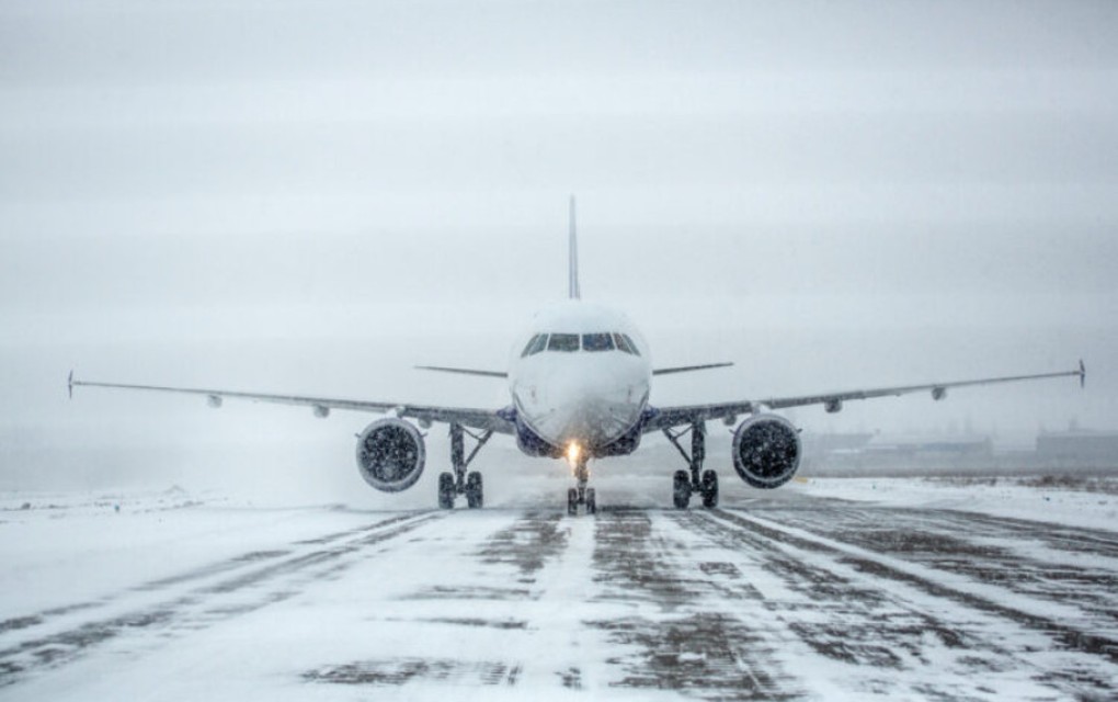 Evo kako se odvijaju letovi na Aerodromu Banjaluka tokom snježnih padavina