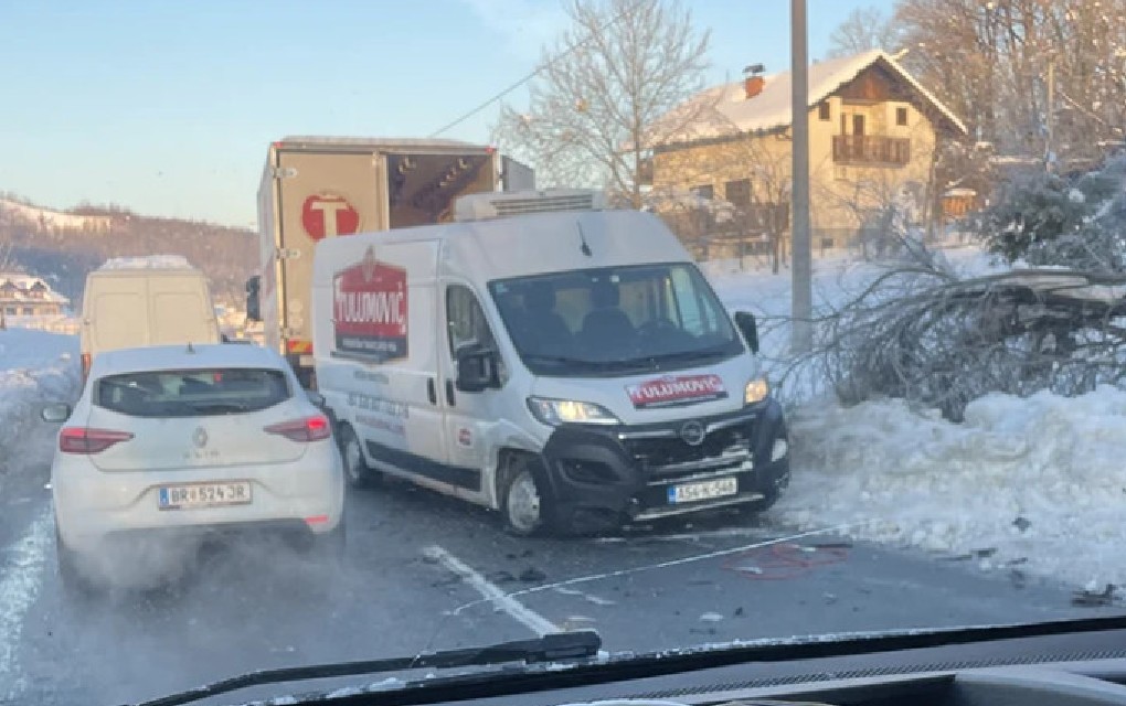 Saobraćajna nezgoda kod Banjaluke, saobraćaj blokiran