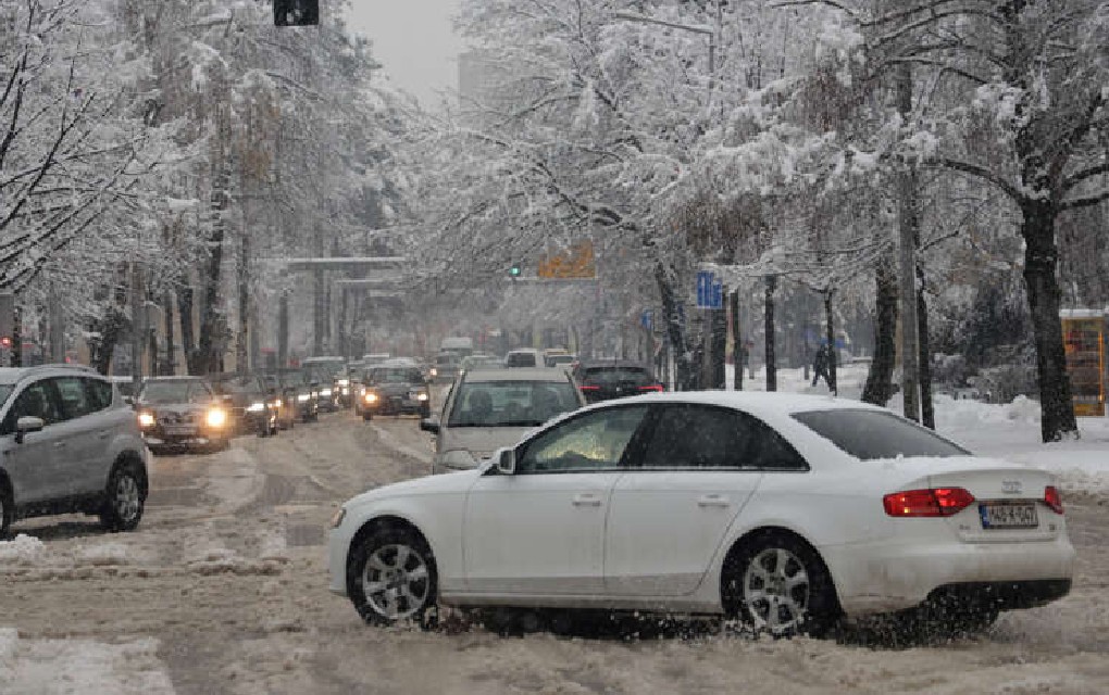 IZDATO NARANDŽASTO UPOZORENJE Novog snijega danas se očekuje između 10 i 20 centimetara, na planinama do 40