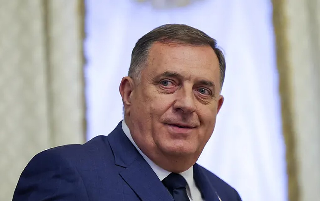 Predsjednik Dodik uspješno operisan, smješten na Odjeljenje intenzivne njege